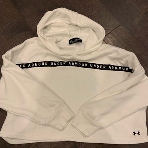 Women’s Under Armour cropped sweatshirt!